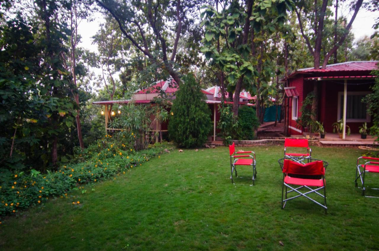 ホテル Kolar Jungle Retreat Lawa Khadi エクステリア 写真