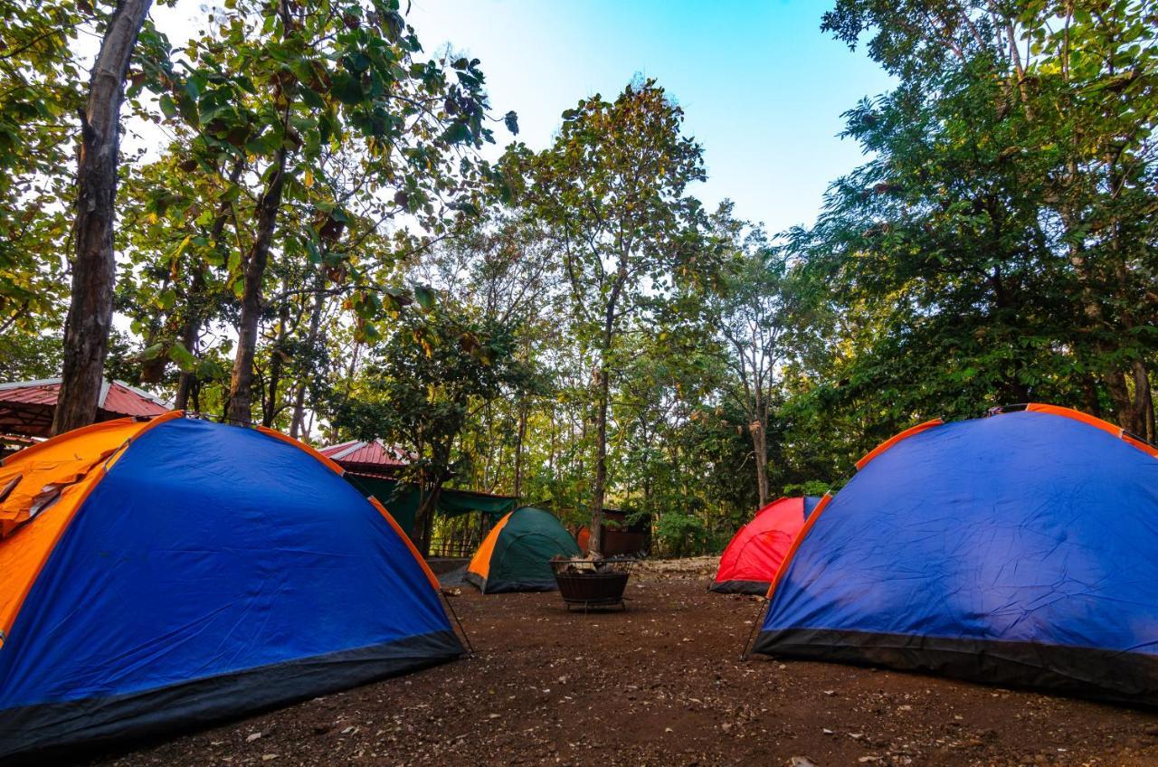 ホテル Kolar Jungle Retreat Lawa Khadi エクステリア 写真