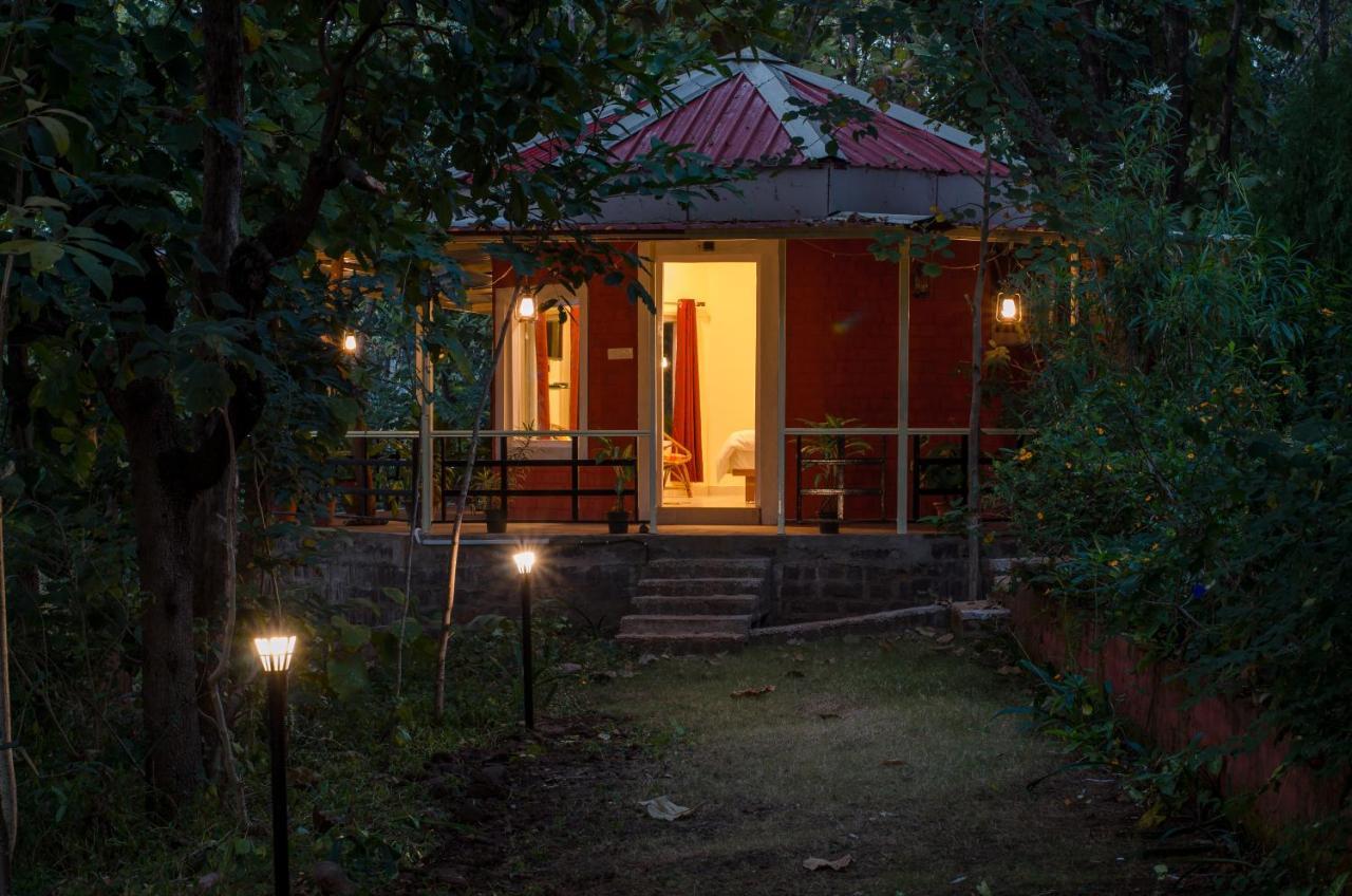 ホテル Kolar Jungle Retreat Lawa Khadi エクステリア 写真
