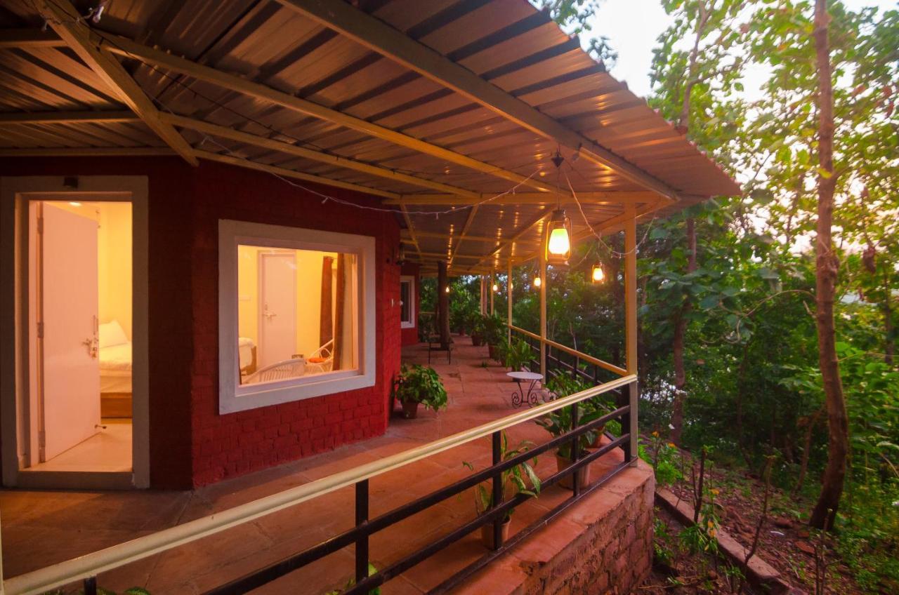 ホテル Kolar Jungle Retreat Lawa Khadi エクステリア 写真