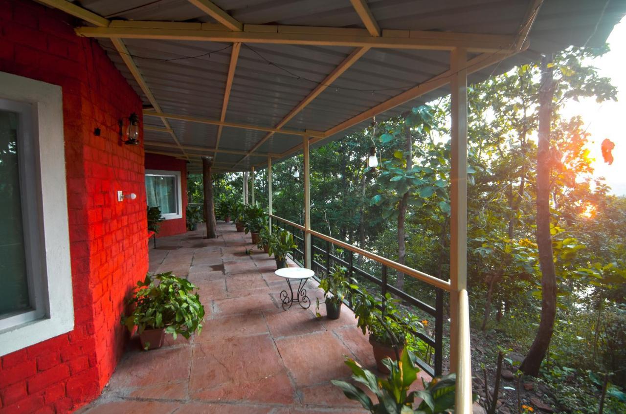 ホテル Kolar Jungle Retreat Lawa Khadi エクステリア 写真